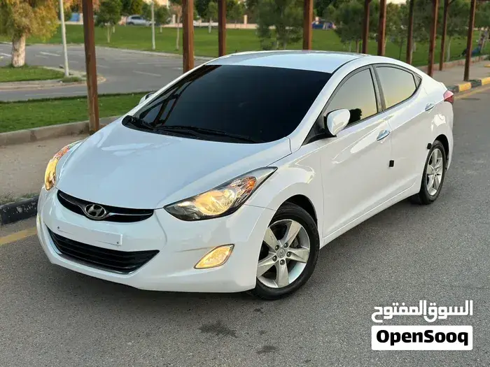 Hyundai Elantra 2012 photo 2