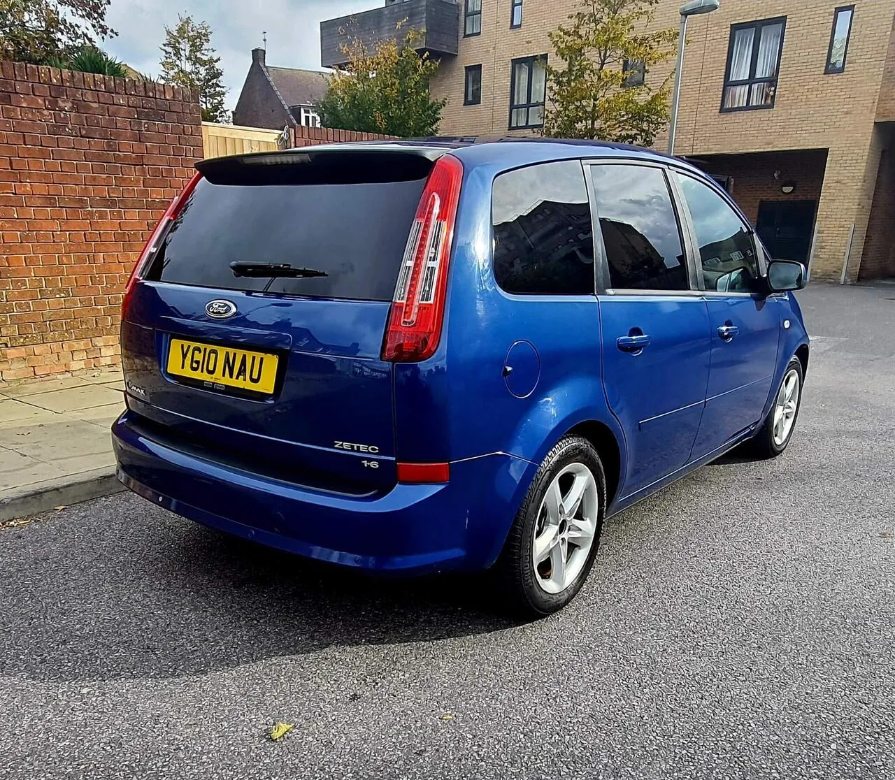 Ford C-Max 2010 photo 5