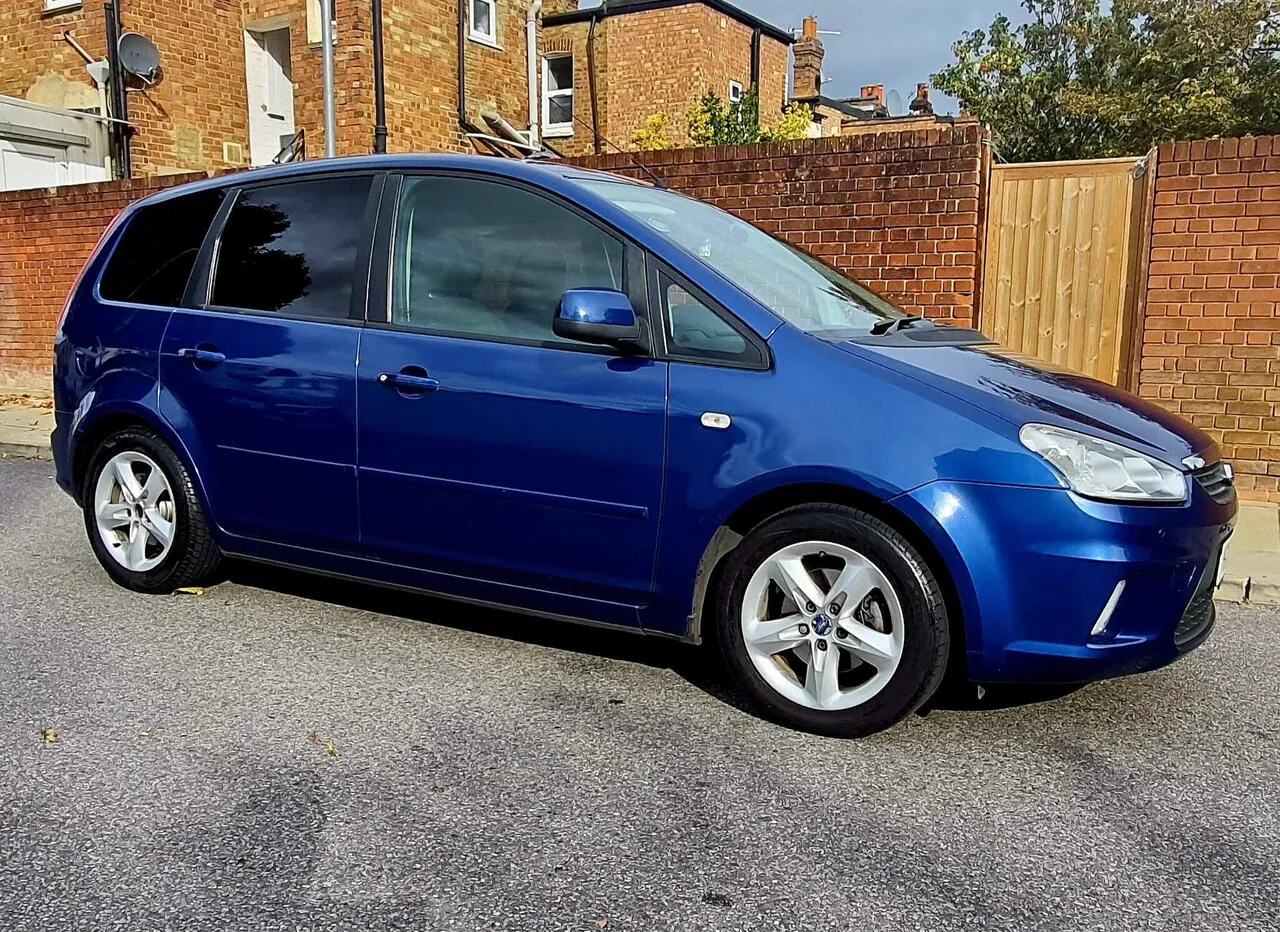 Ford C-Max 2010 photo 4