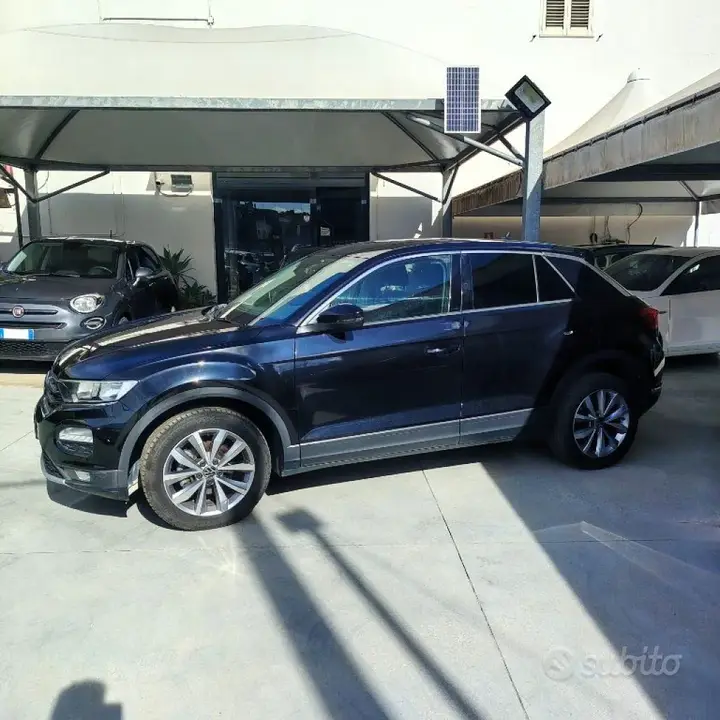 Volkswagen T-Roc 2021 photo 2