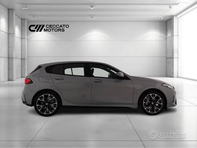BMW 1 Series 2025 photo 3