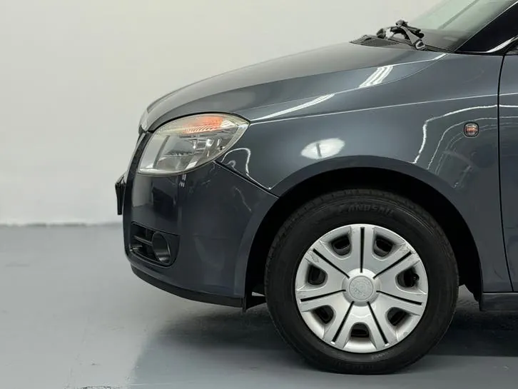 Skoda Fabia 2007 photo 3