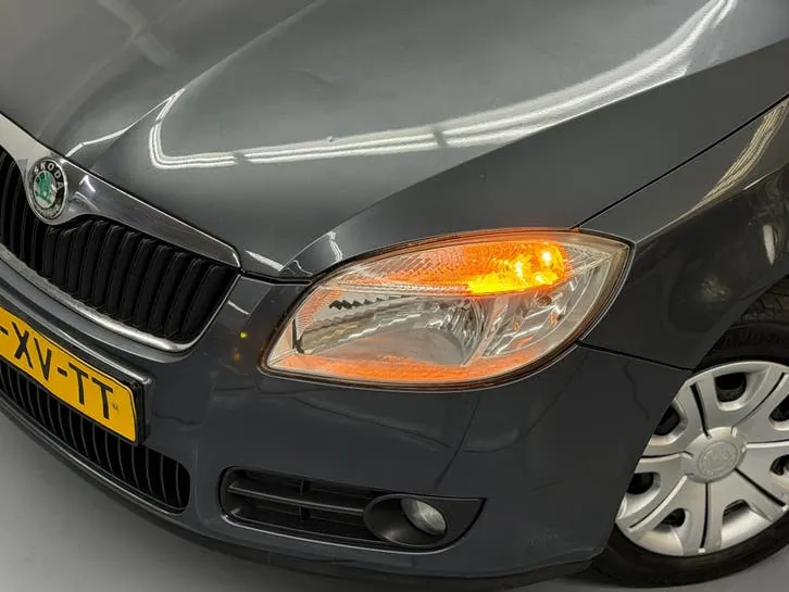 Skoda Fabia 2007 photo 2