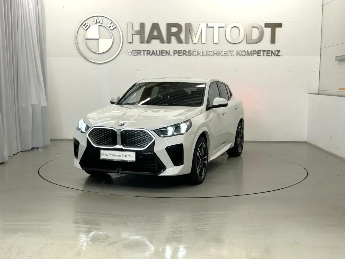 BMW Ix2 2024 photo 2