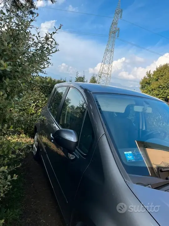 Renault Modus 2010 photo 3