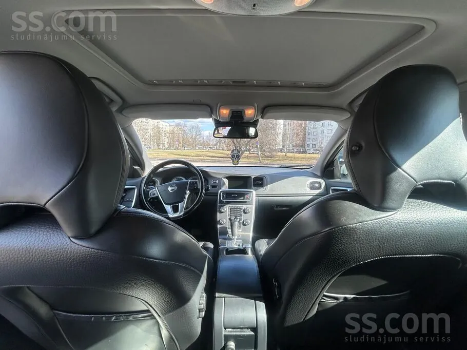 Volvo V60 2011 photo 3