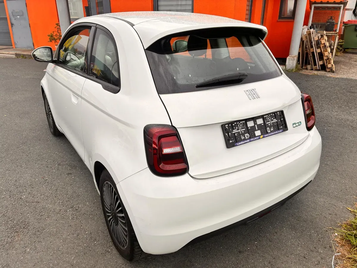 Fiat 500E 2022 photo 3