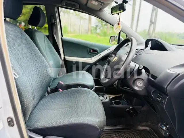 Toyota Vitz 2007 photo 3