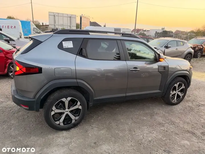 Dacia Duster 2024 photo 2