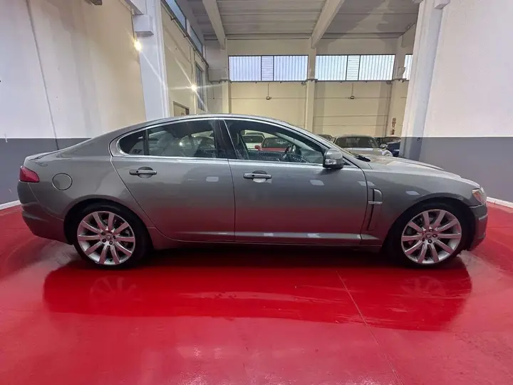 Jaguar Xf 2008 photo 4