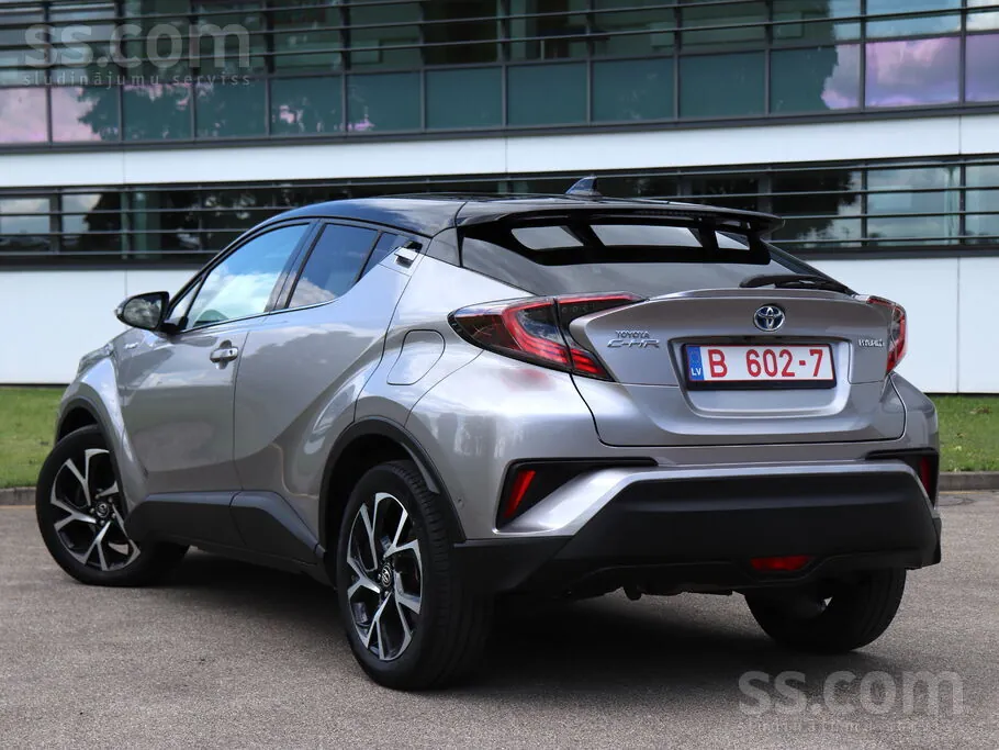 Toyota C-Hr 2018 photo 4