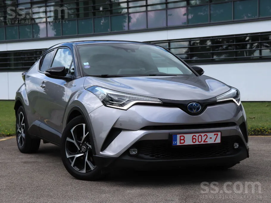 Toyota C-Hr 2018 photo 3