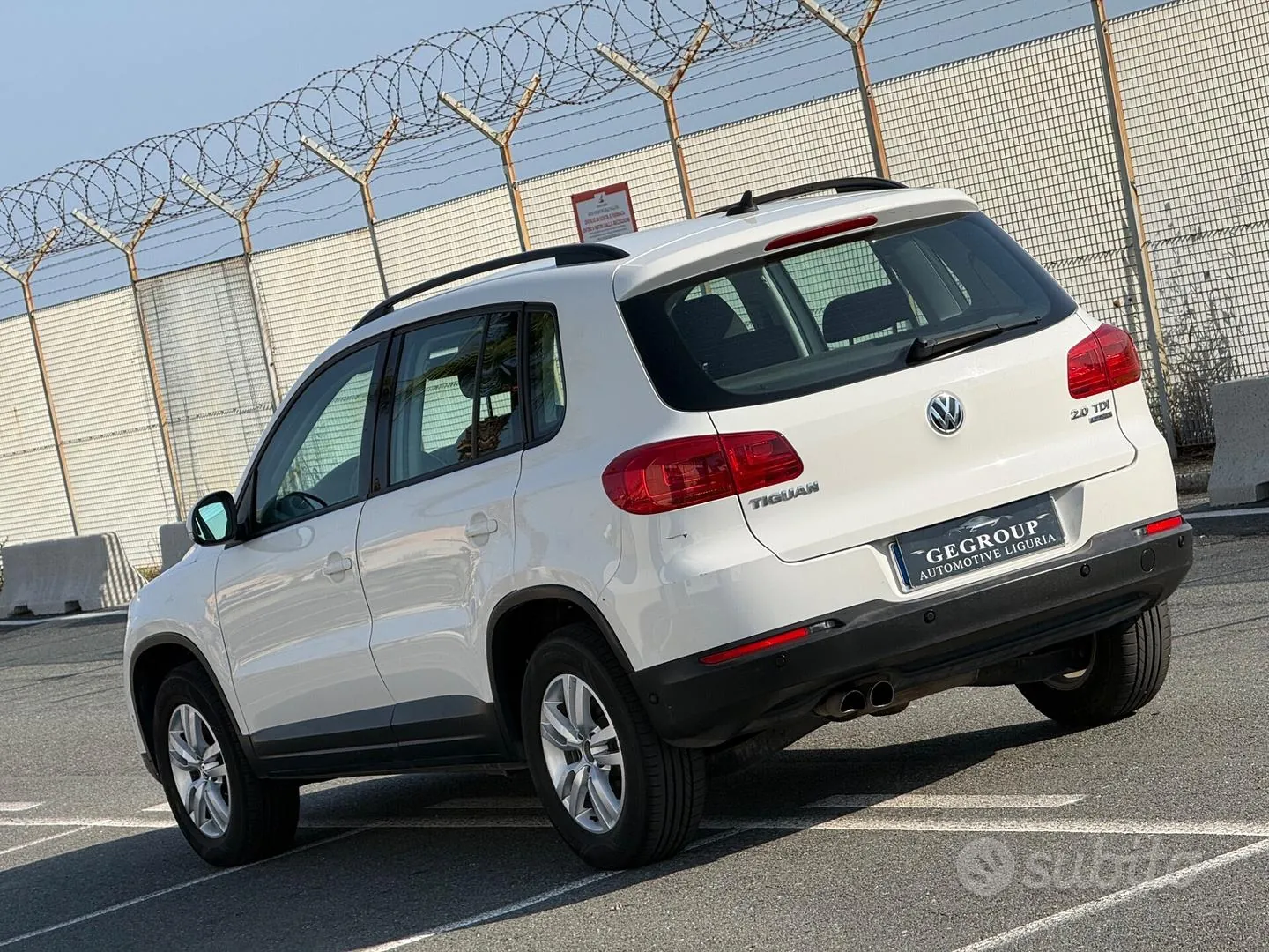 Volkswagen Tiguan 2012 photo 4