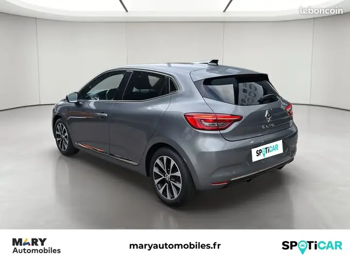 Renault Clio 2022 photo 3