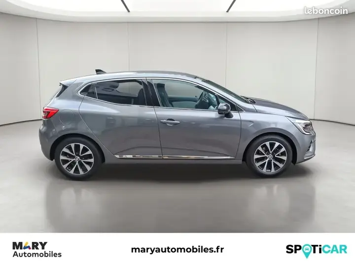 Renault Clio 2022 photo 5