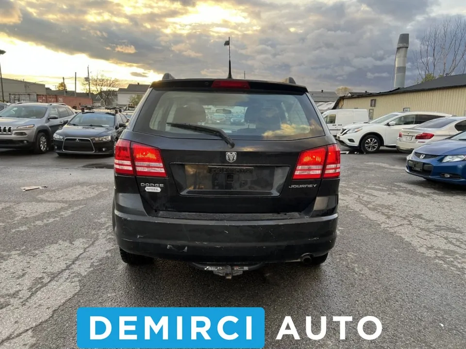 Dodge Journey 2010 photo 4
