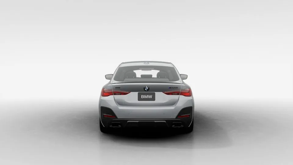 BMW 4 Series 2027 photo 5