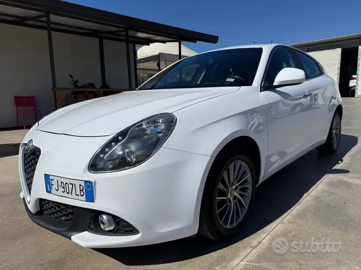 Alfa Romeo Giulietta 2017 photo 3