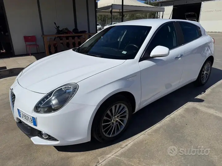 Alfa Romeo Giulietta 2017 photo 4