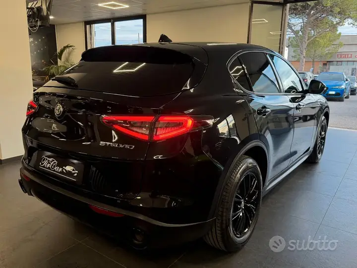 Alfa Romeo Stelvio 2023 photo 4