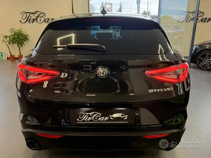 Alfa Romeo Stelvio 2023 photo 5