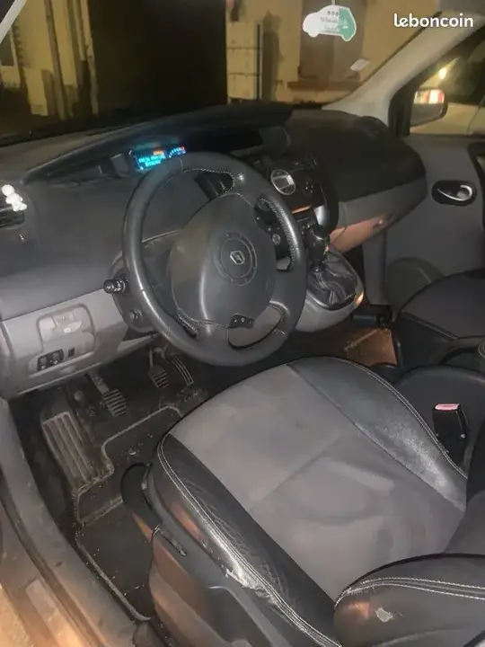 Renault Scenic 2005 photo 3