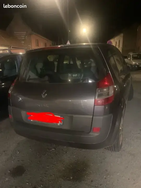 Renault Scenic 2005 photo 2