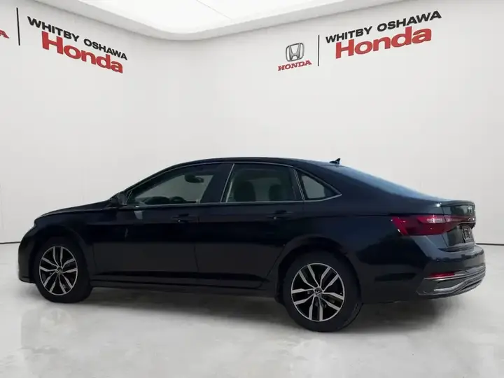 Volkswagen Jetta 2025 photo 4