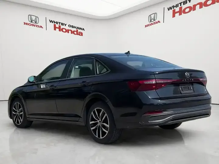 Volkswagen Jetta 2025 photo 5