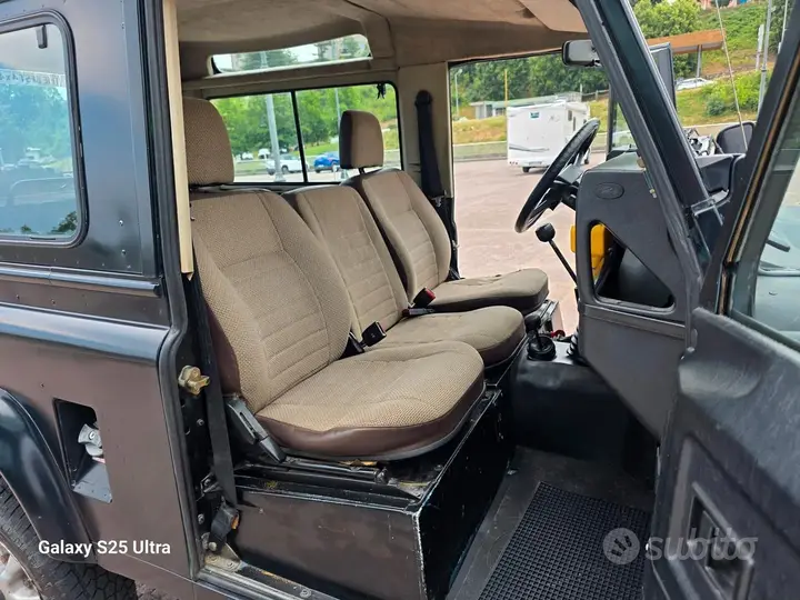 Land Rover Defender 1987 photo 3