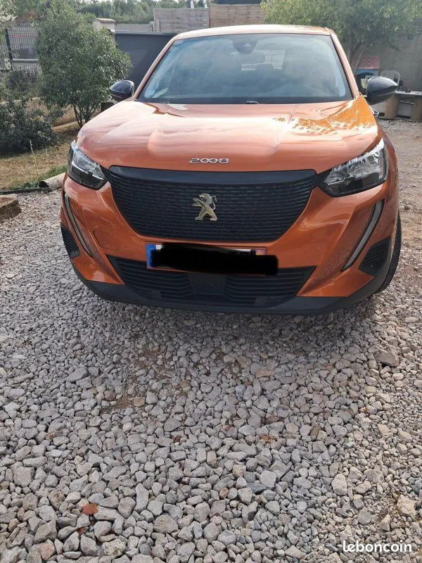 Peugeot 2008 2022 photo 2