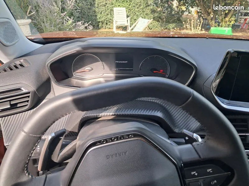 Peugeot 2008 2022 photo 3