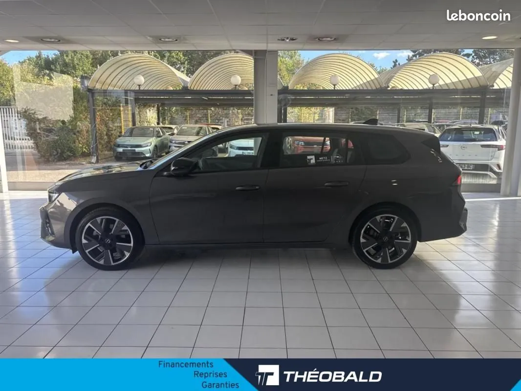 Opel Astra 2026 photo 2