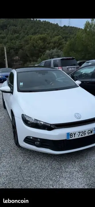 Volkswagen Scirocco 2011 photo 2