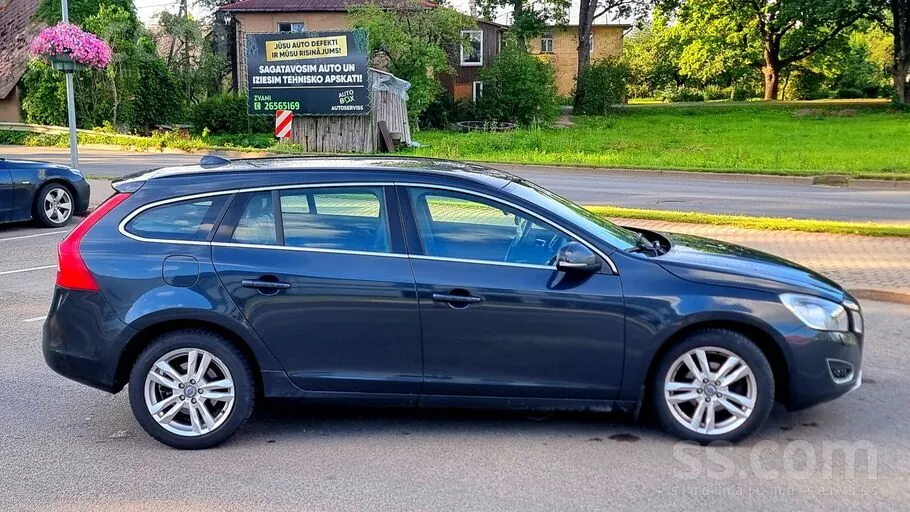 Volvo V60 2011 photo 4