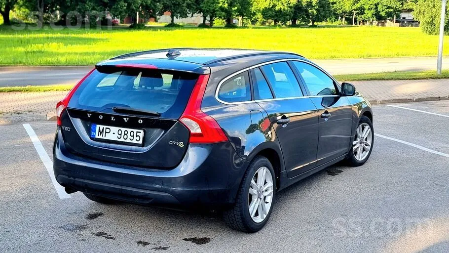 Volvo V60 2011 photo 5