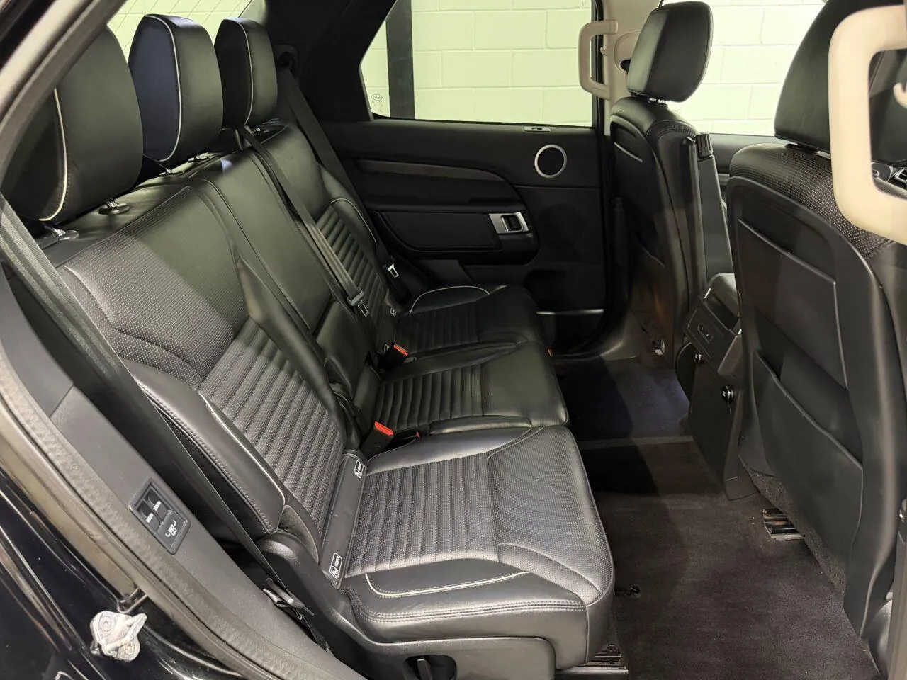 Land Rover Discovery 2020 photo 4
