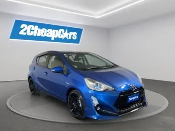 Toyota Aqua 2015 photo 4
