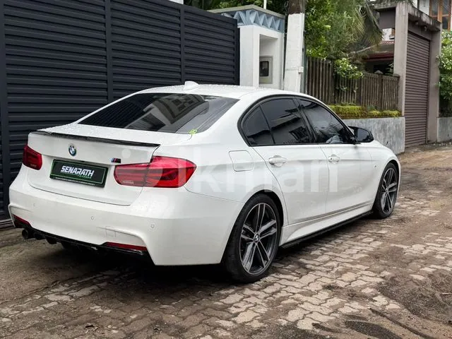 BMW 318I 2016 photo 4