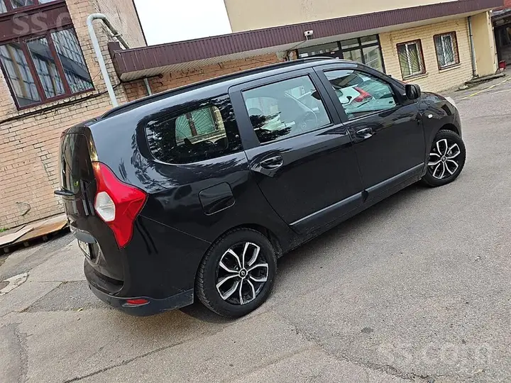 Dacia Lodgy