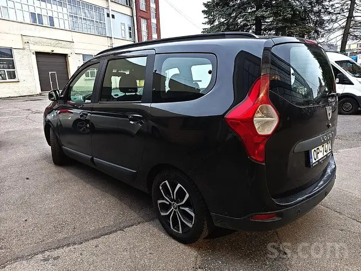 Dacia Lodgy 2013 photo 3