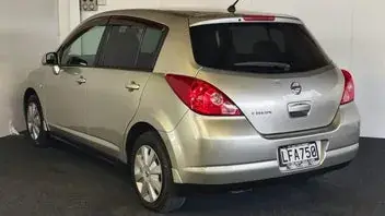 Nissan Tiida 2004 photo 5