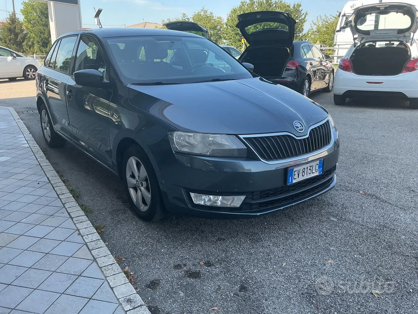 Skoda Rapid 2014 photo 2