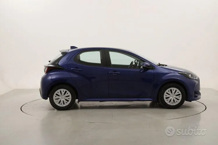 Toyota Yaris 2022 photo 3