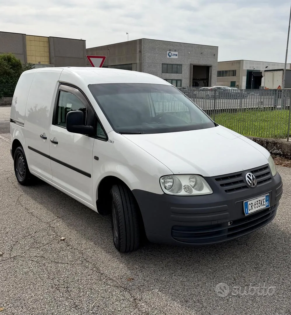 Volkswagen Caddy 2004 photo 2