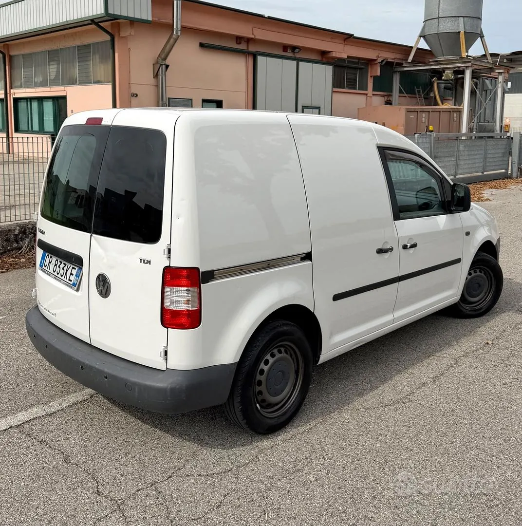 Volkswagen Caddy 2004 photo 3