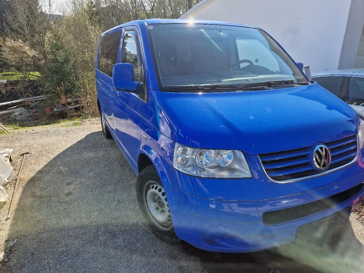 Volkswagen T5 2004 photo 3