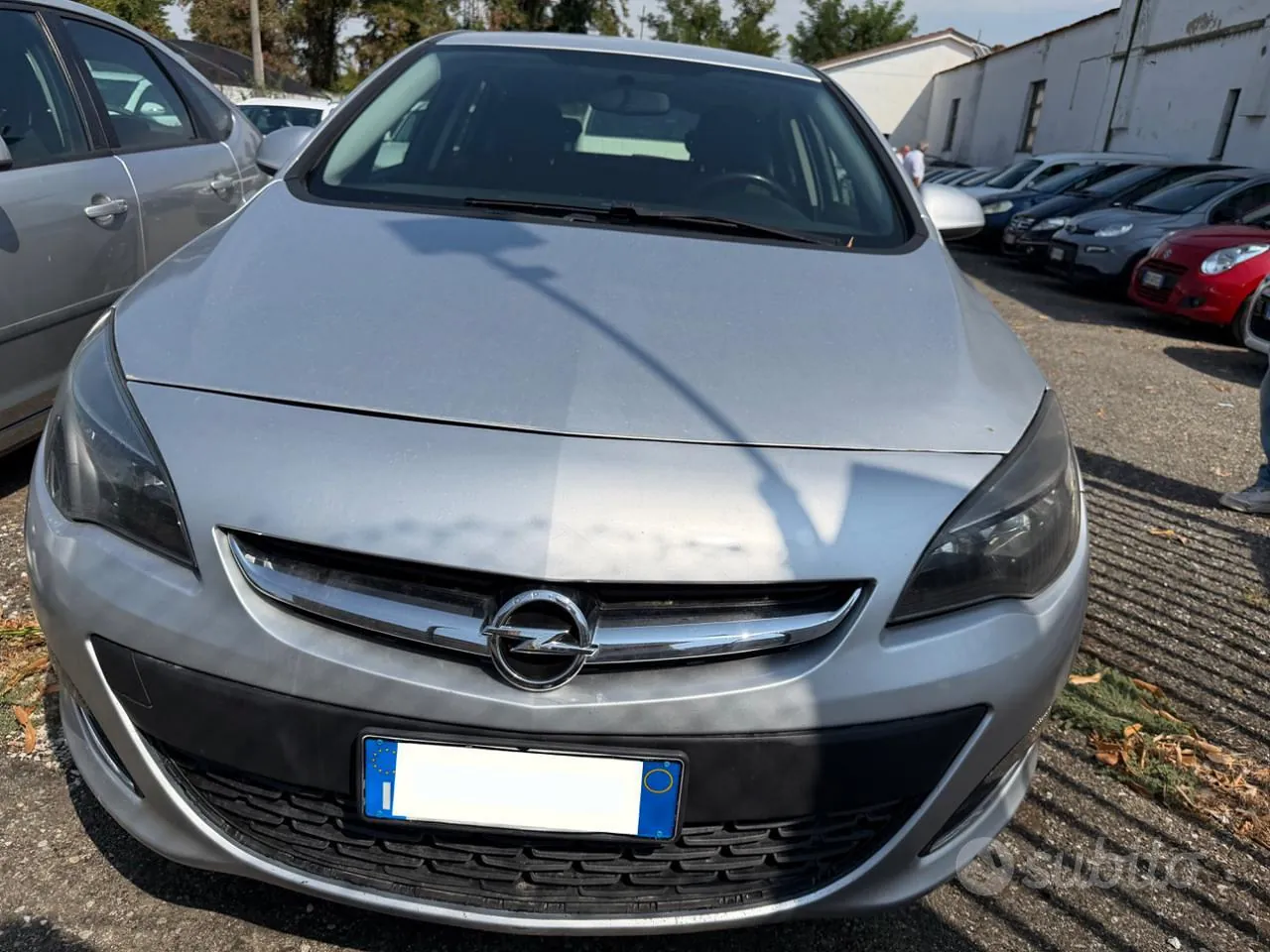 Opel Astra 2013 photo 2