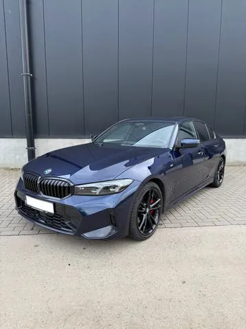 BMW 330I