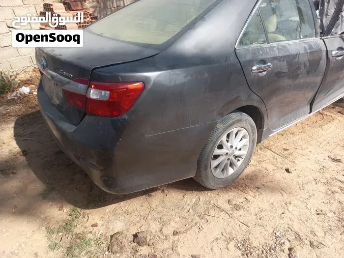 Toyota Camry 2014 photo 2